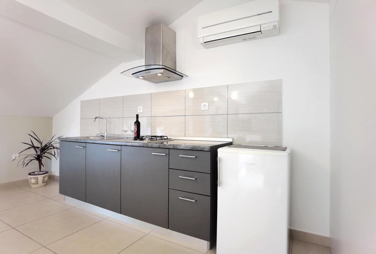 Apartments Ella Šibenik Extérieur photo
