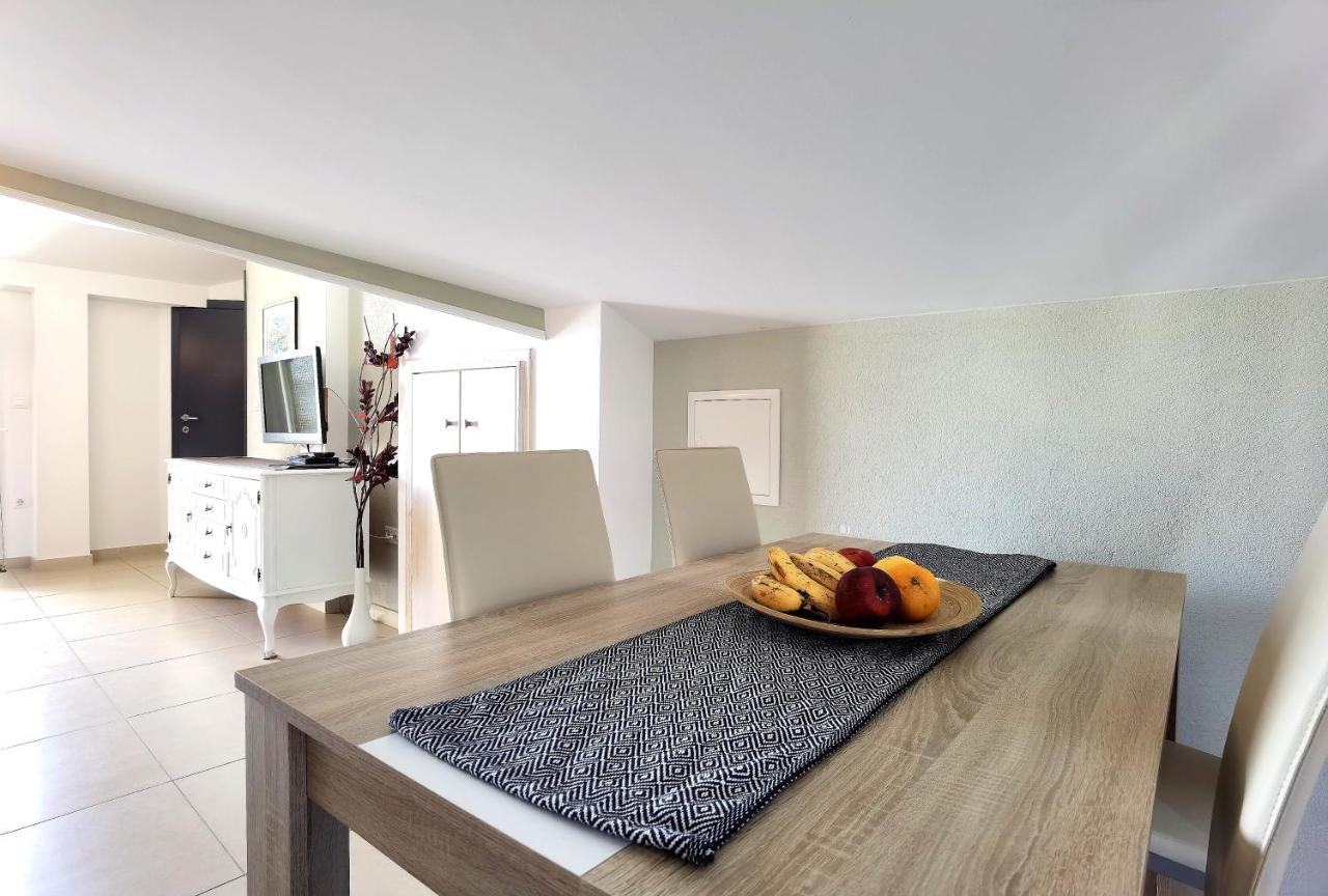 Apartments Ella Šibenik Extérieur photo