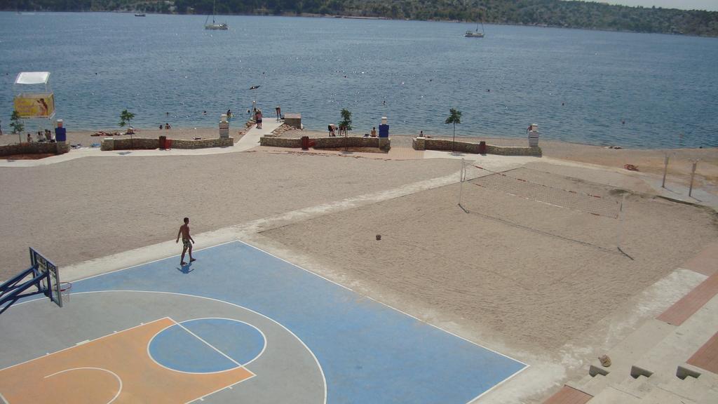 Apartments Ella Šibenik Chambre photo
