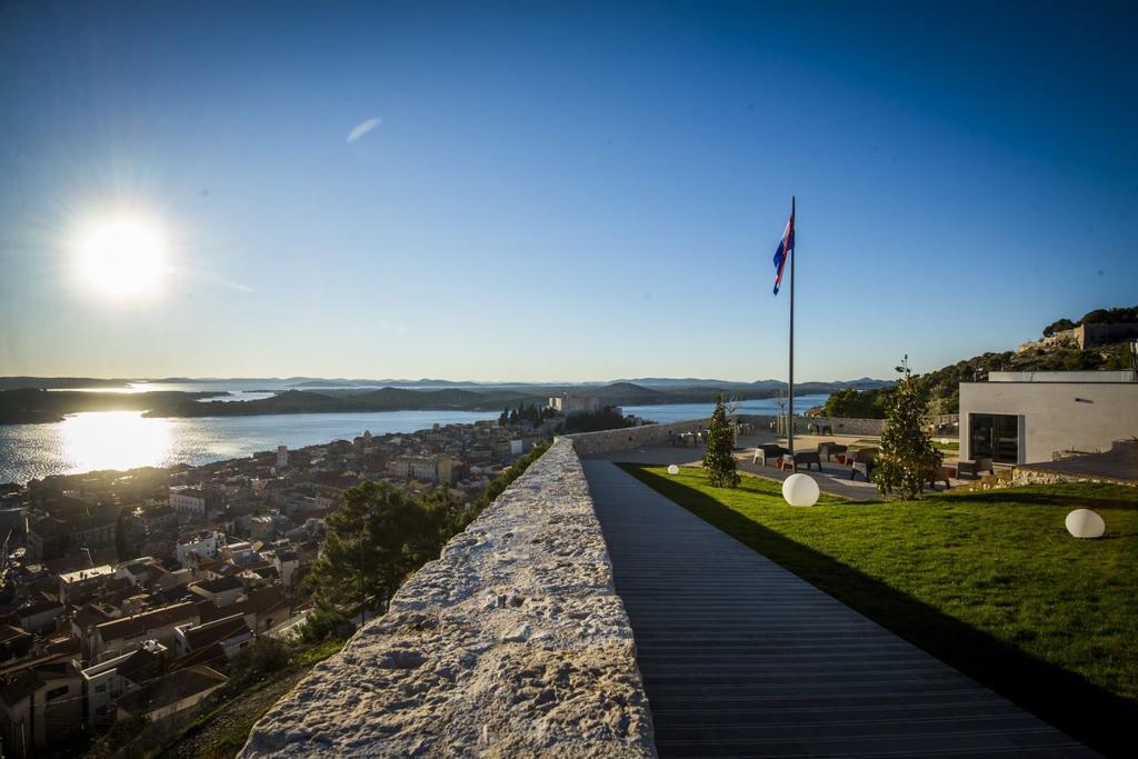 Apartments Ella Šibenik Extérieur photo