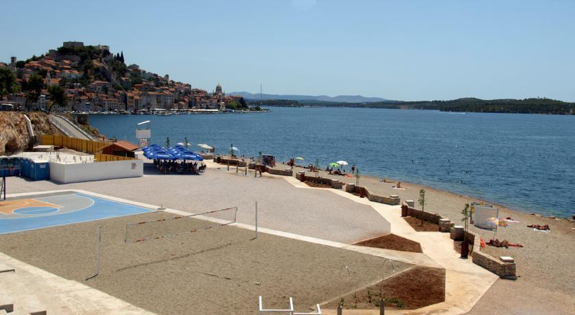 Apartments Ella Šibenik Extérieur photo